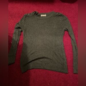 Pink Republic Women’s Large Gray Stretchy Sweater